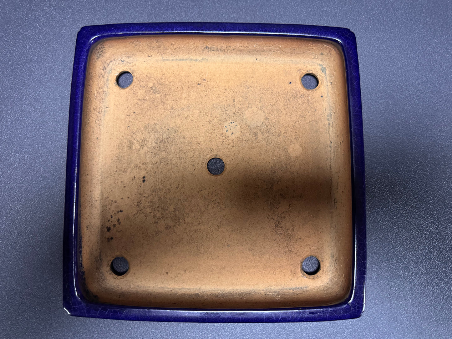 YAMAFUSA 4th Gen (YAMAFUSA KOIE 山房鯉江 (aka SAMBO)) -常滑-25.3cm | Square | Dark Blue Glazed