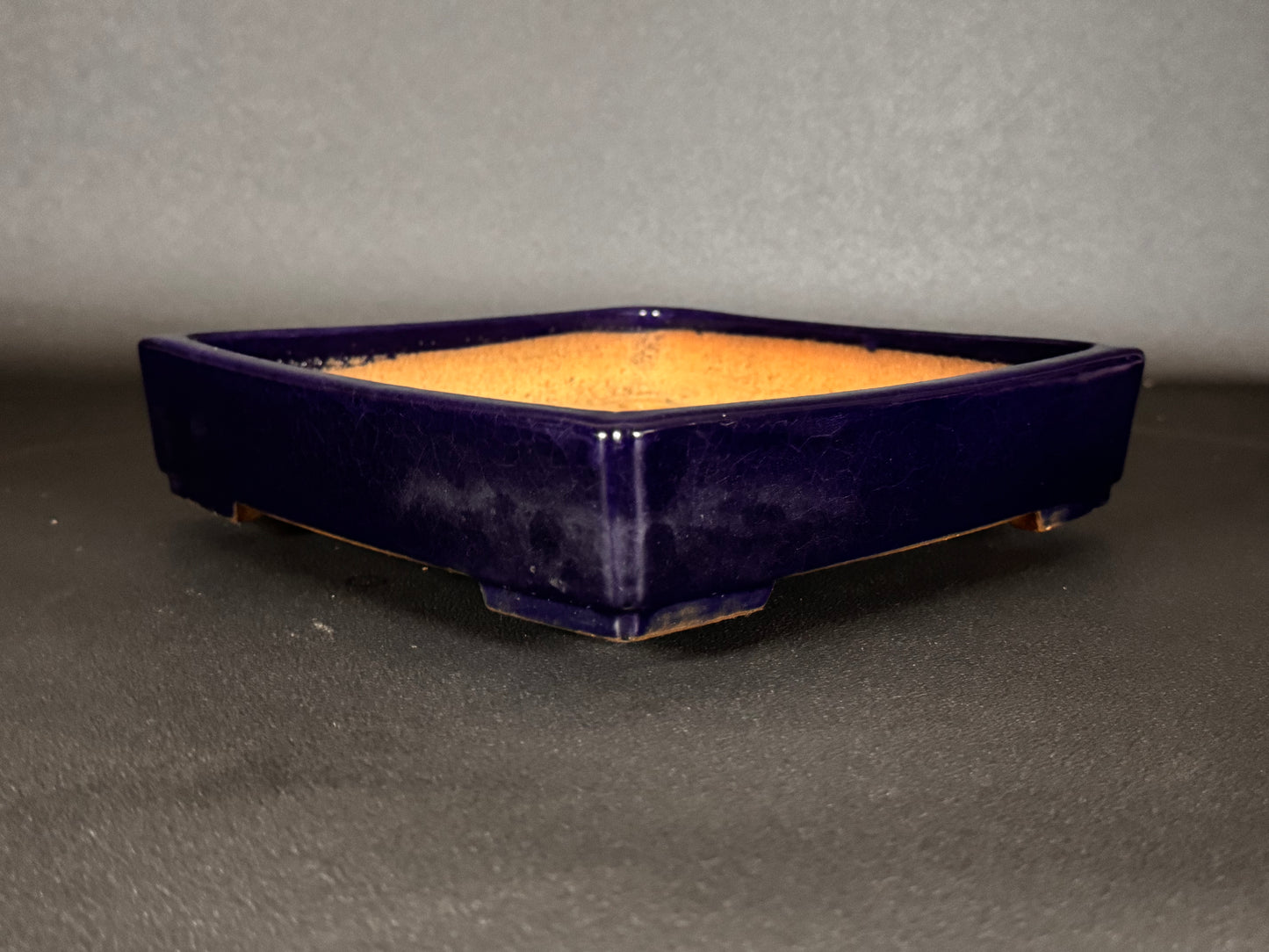 YAMAFUSA 4th Gen (YAMAFUSA KOIE 山房鯉江 (aka SAMBO)) -常滑-25.3cm | Square | Dark Blue Glazed