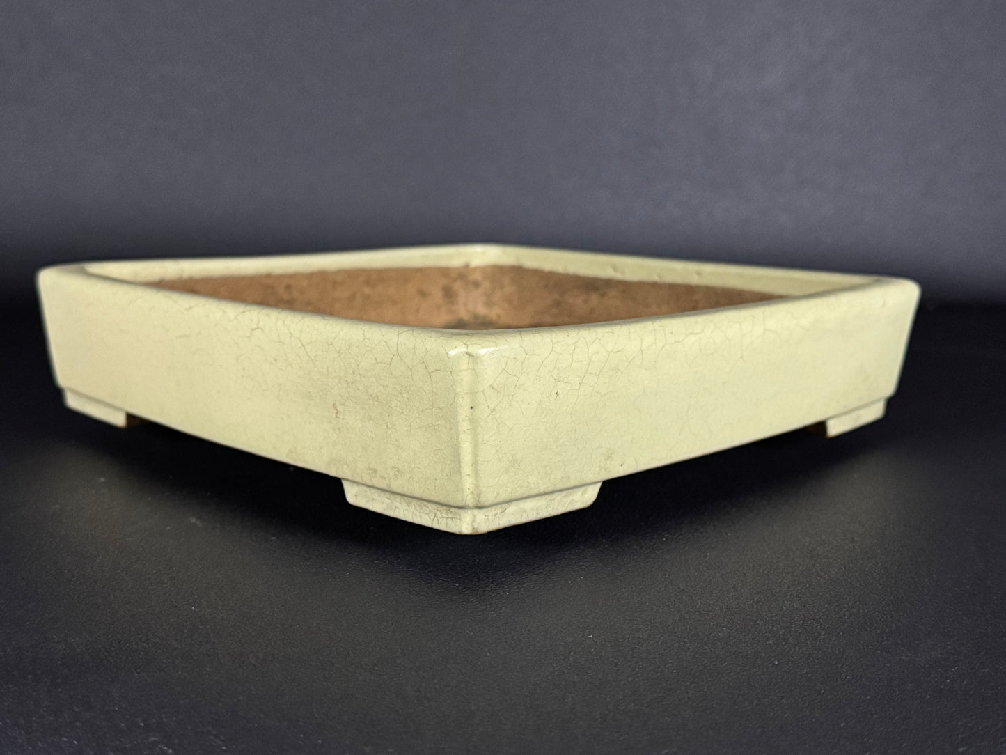 YAMAFUSA 4th Gen (YAMAFUSA KOIE 山房鯉江 (aka SAMBO)) -常滑-25.3cm | Square | Cream Glazed
