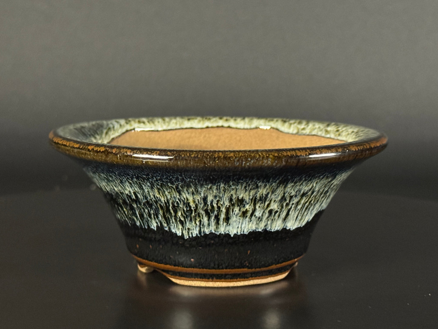 Koshiwara-yaki常滑Flared round 12.9cm Cucumber Glaze