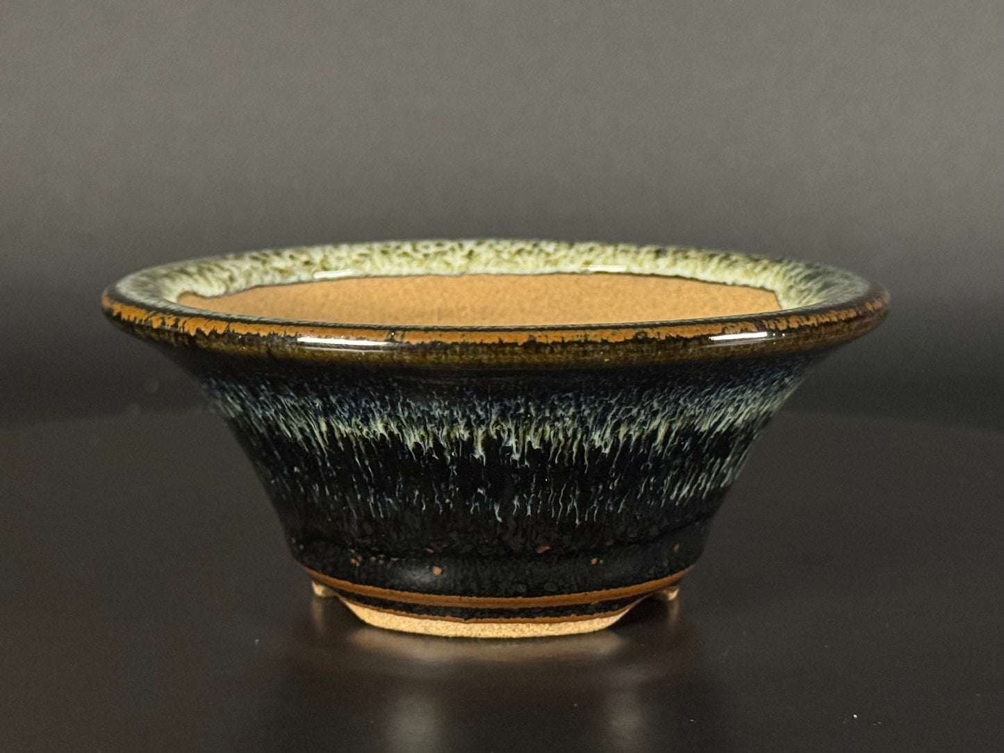 Koshiwara-yaki常滑Flared round 12.9cm Cucumber Glaze