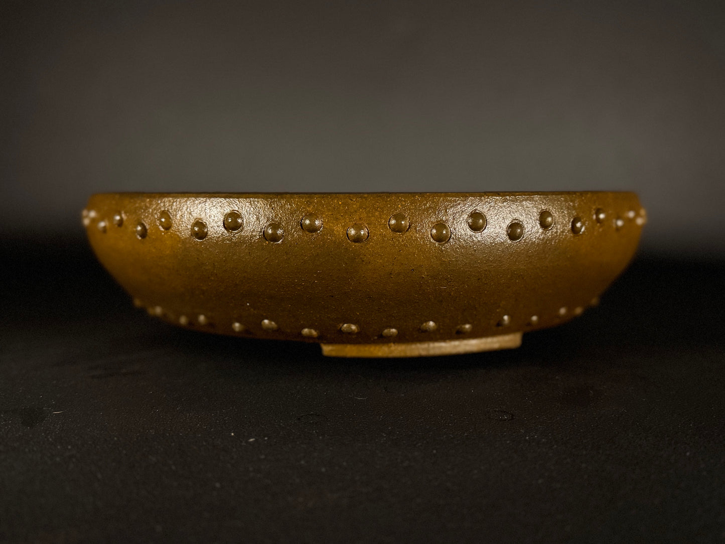 YAMAAKI 2nd  Generation (Sadamitsu Koshosen 小松泉 ) - 常滑 -37.0cm round armour-like motifs