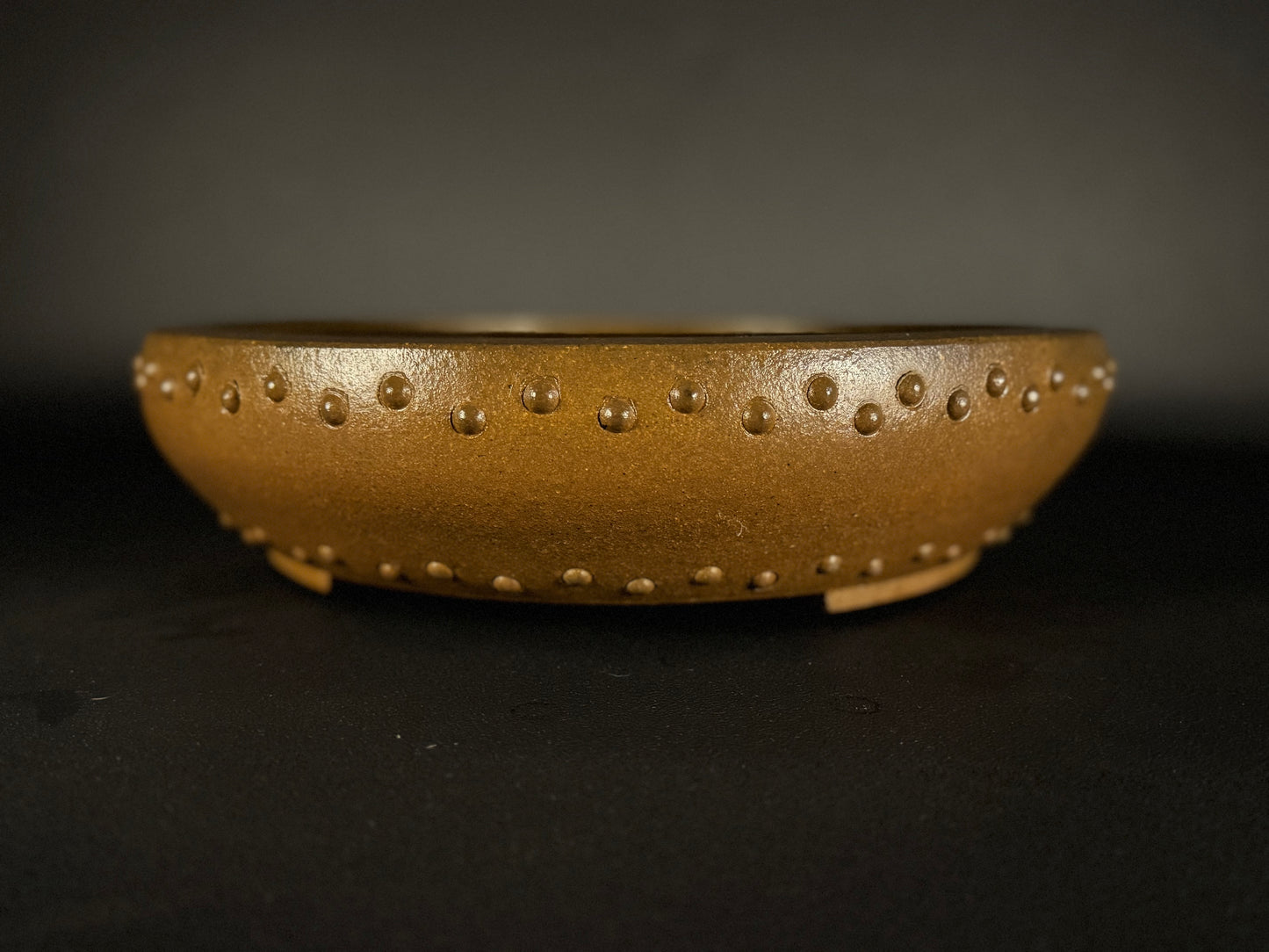 YAMAAKI 2nd  Generation (Sadamitsu Koshosen 小松泉 ) - 常滑 -37.0cm round armour-like motifs