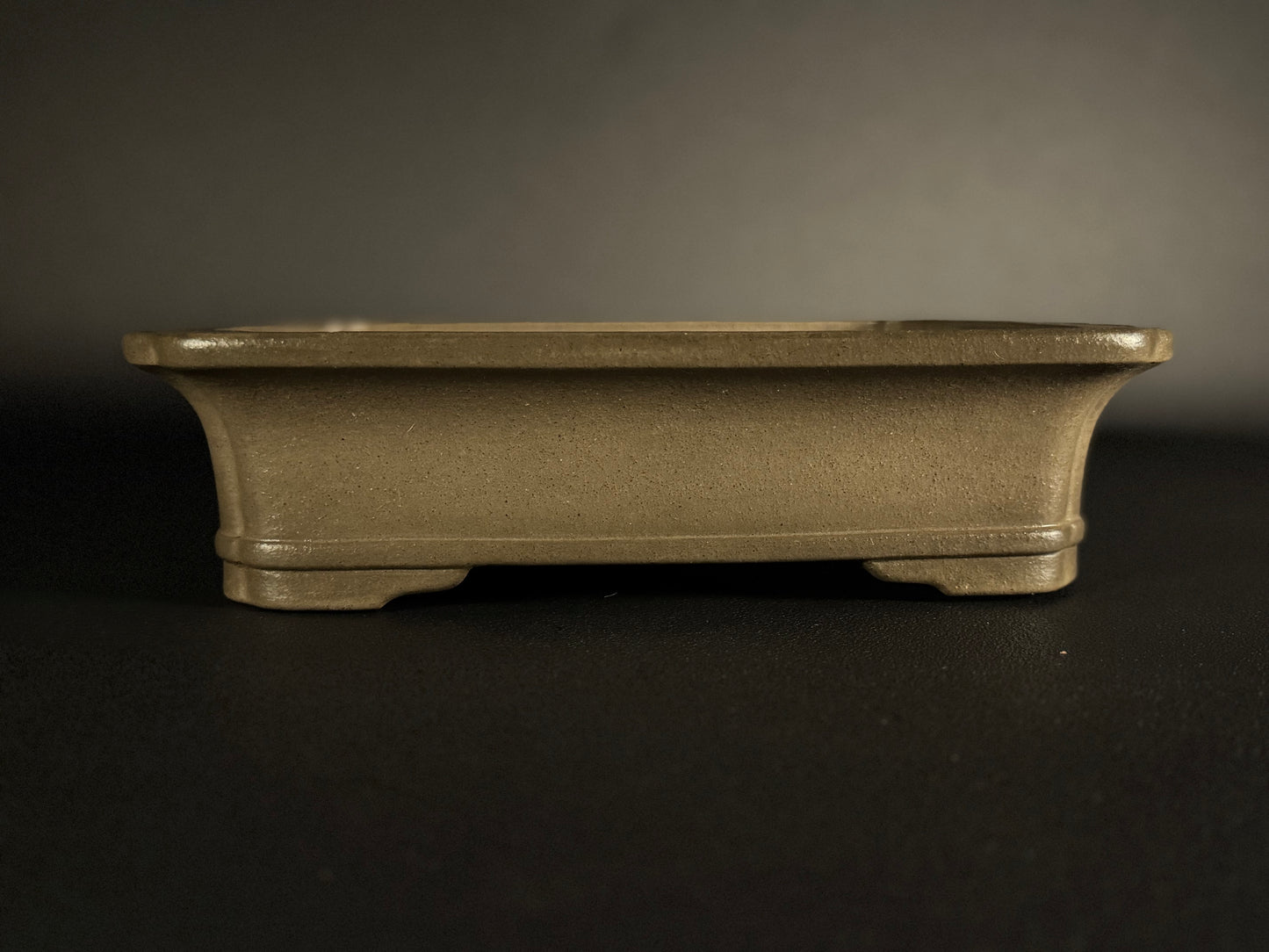 KEIZAN Hisada 久山 桂山 - 常滑 –32cm Rectangular unglazed Flared-corners