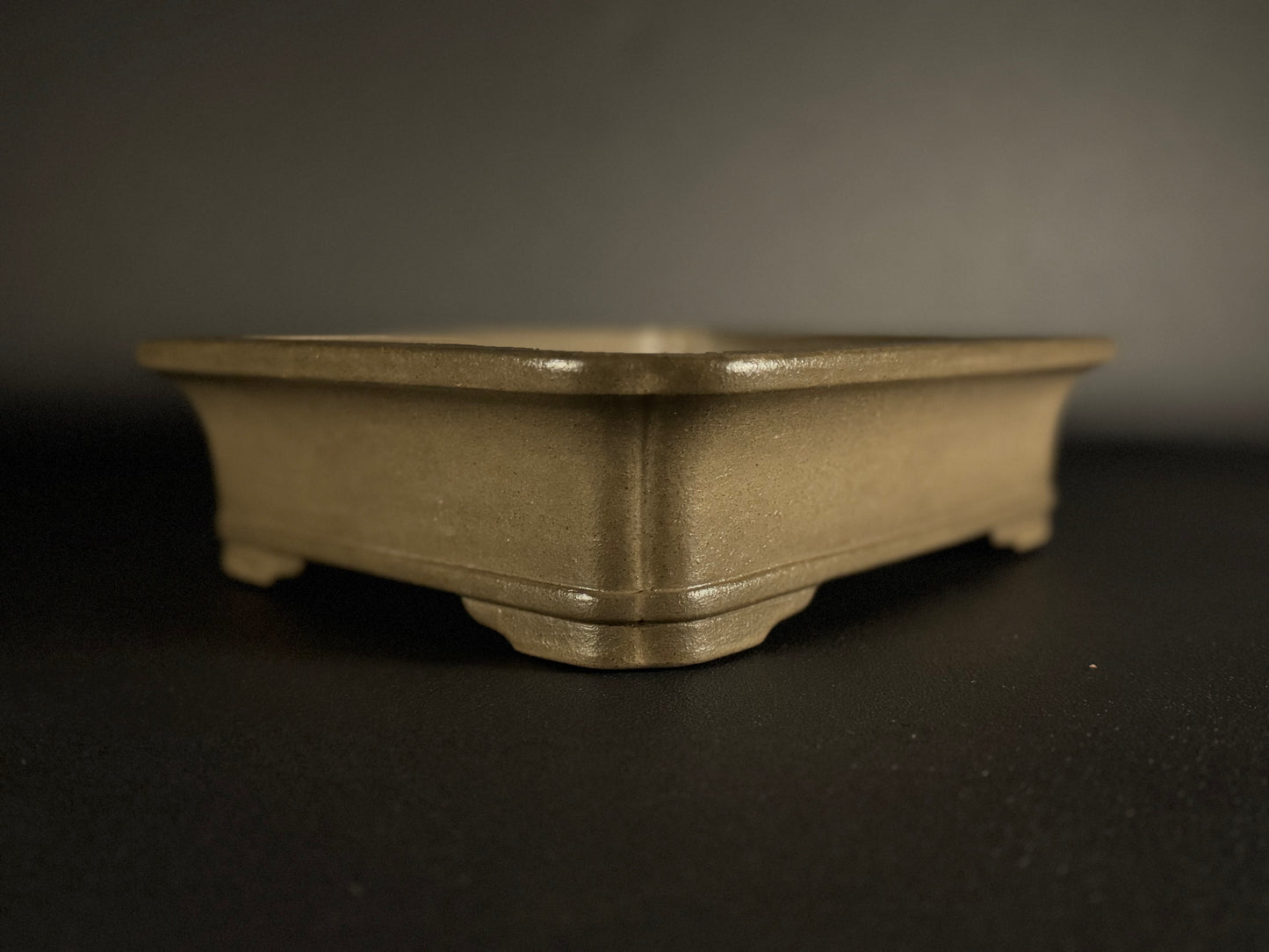 KEIZAN Hisada 久山 桂山 - 常滑 –32cm Rectangular unglazed Flared-corners