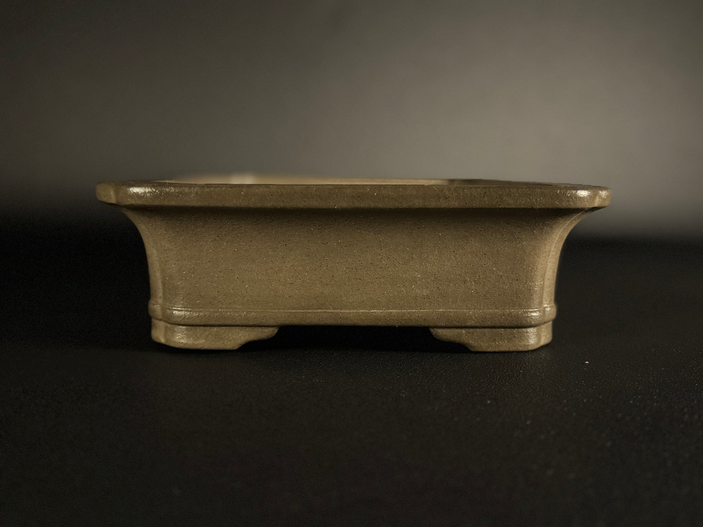 KEIZAN Hisada 久山 桂山 - 常滑 –32cm Rectangular unglazed Flared-corners