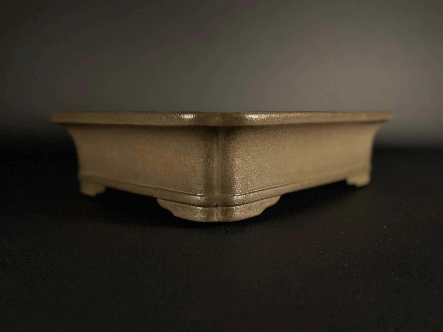 KEIZAN Hisada 久山 桂山 - 常滑 –32cm Rectangular unglazed Flared-corners