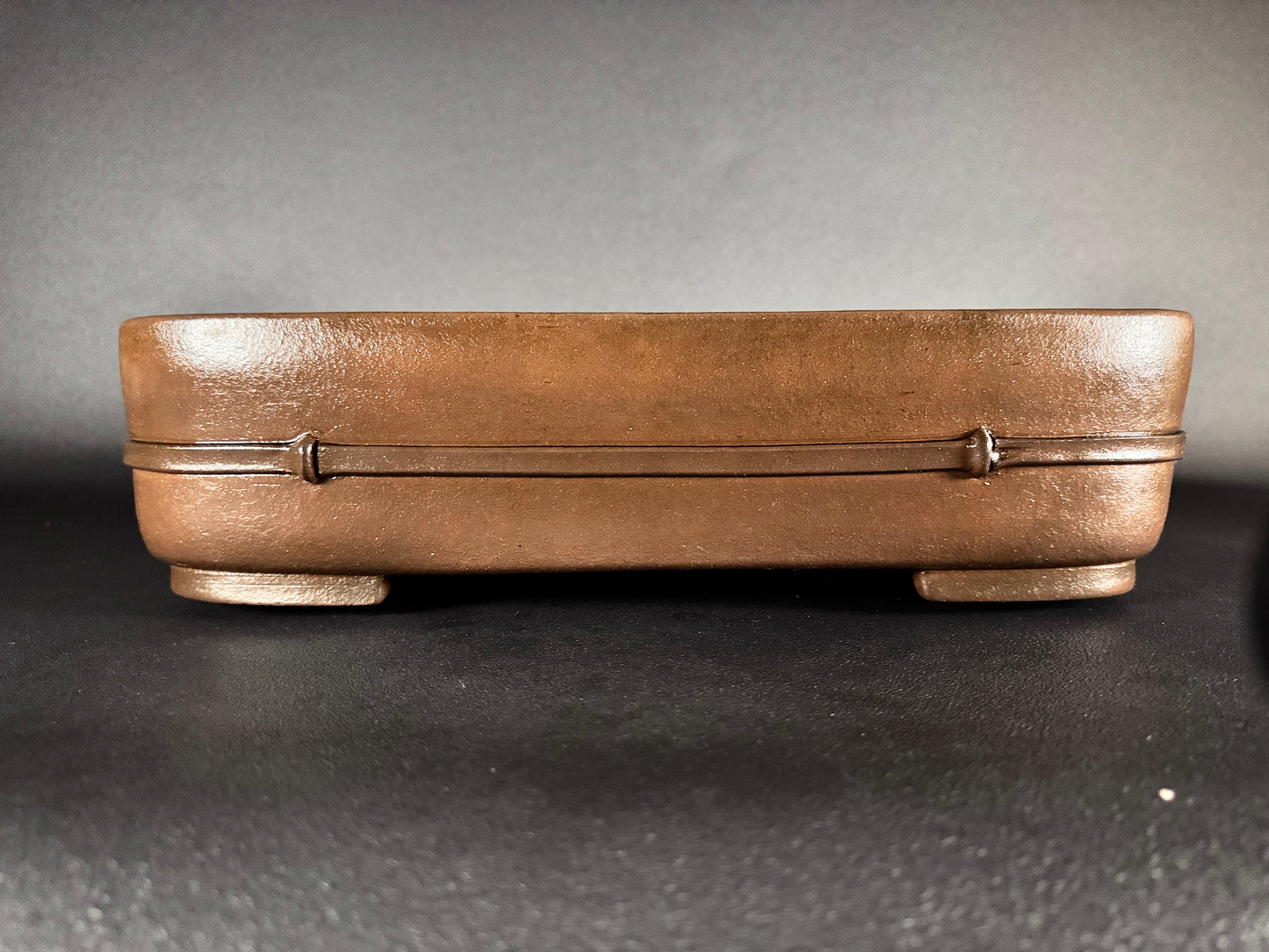 SANPOU (春日三峰, (Saida Miyozo 斎田三四三) - 常滑 - 43.5cm Rectangle Bamboo motif (NOT FOR SALE! )