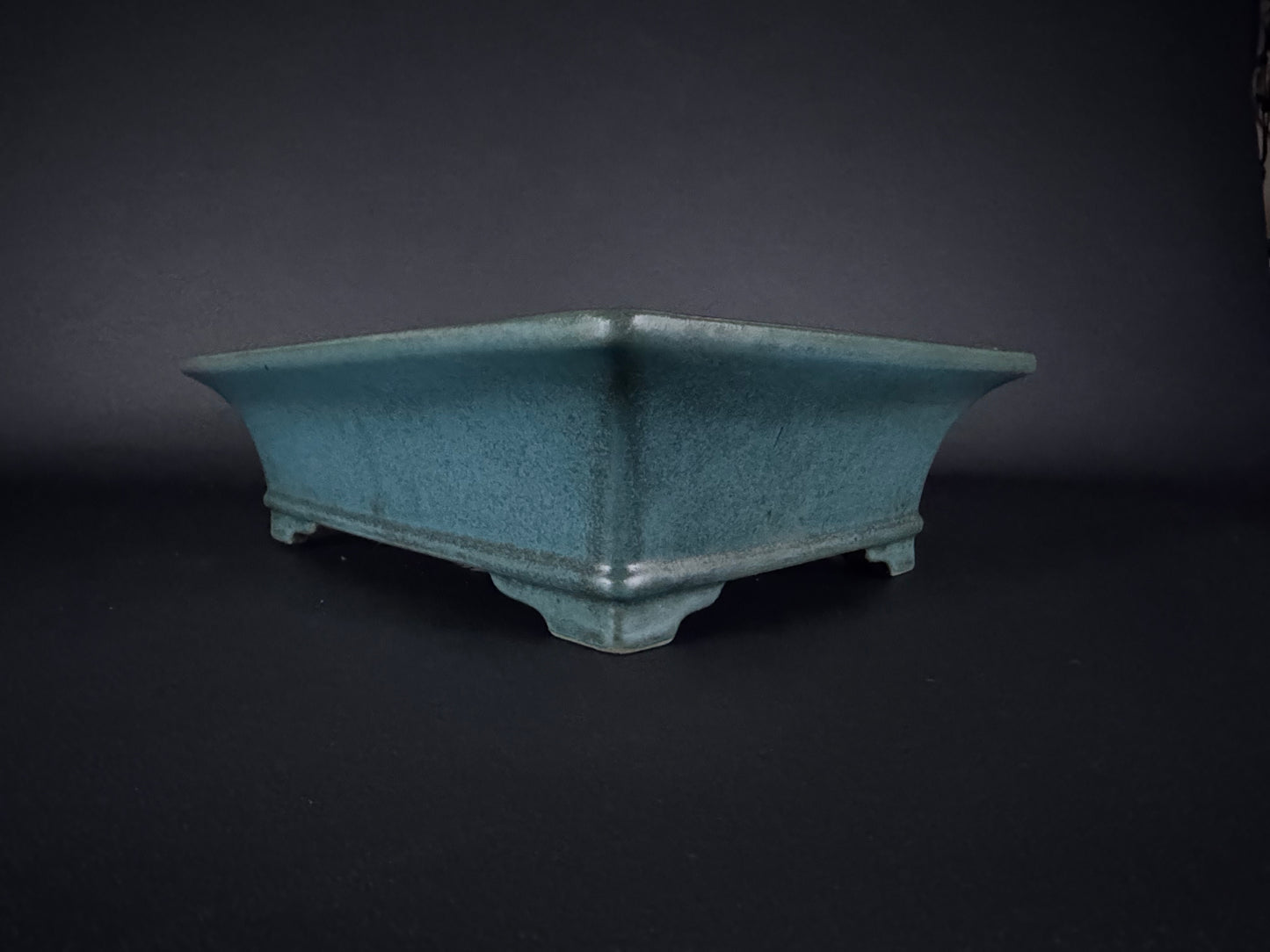 REIHO (Kataoka Katsushi, 片岡勝志) "爪描き" - 常滑– 38.5cm Rectangular Bonsai Pot | Cobalt Blue Glaze