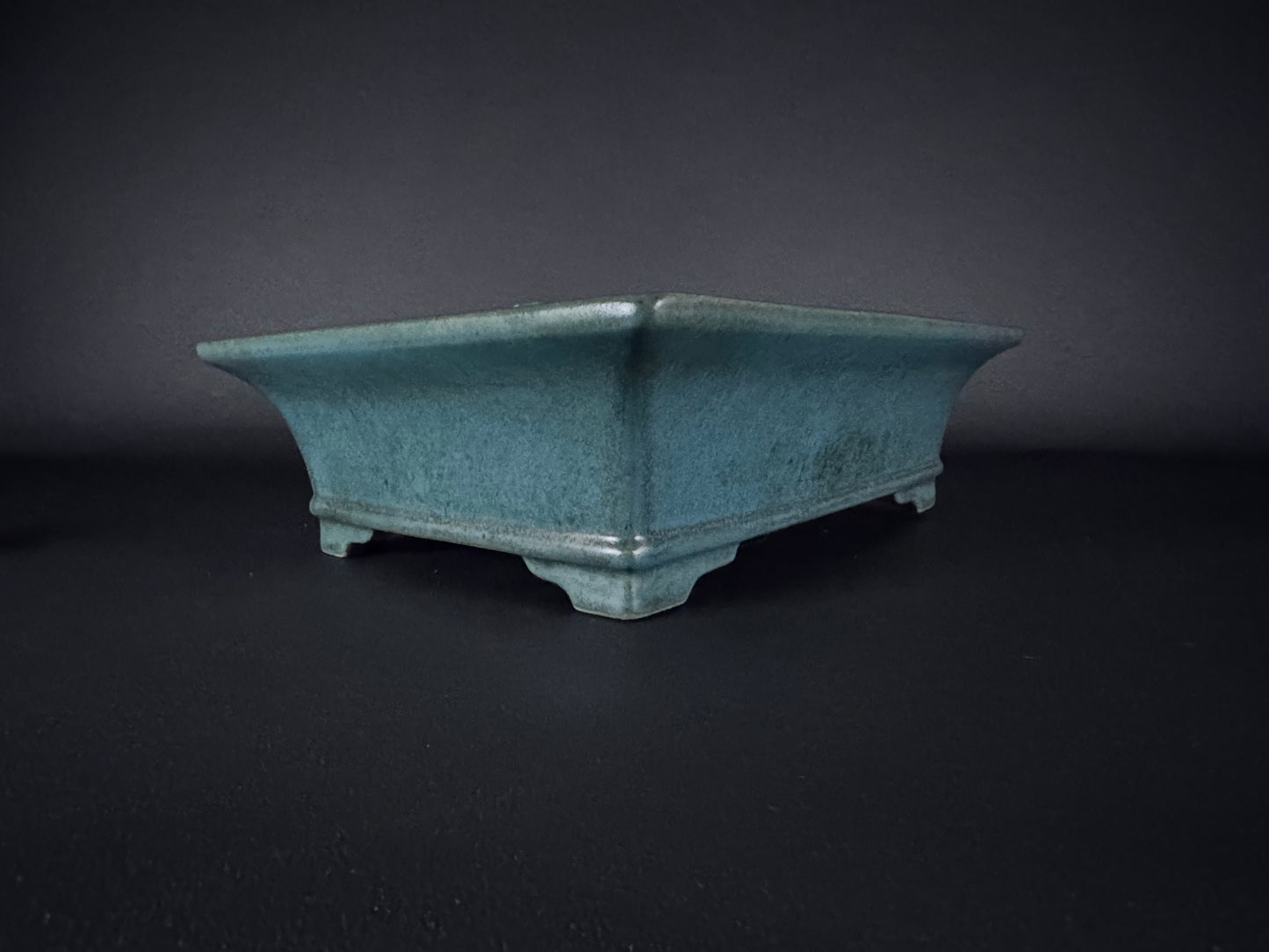 REIHO (Kataoka Katsushi, 片岡勝志) "爪描き" - 常滑– 38.5cm Rectangular Bonsai Pot | Cobalt Blue Glaze