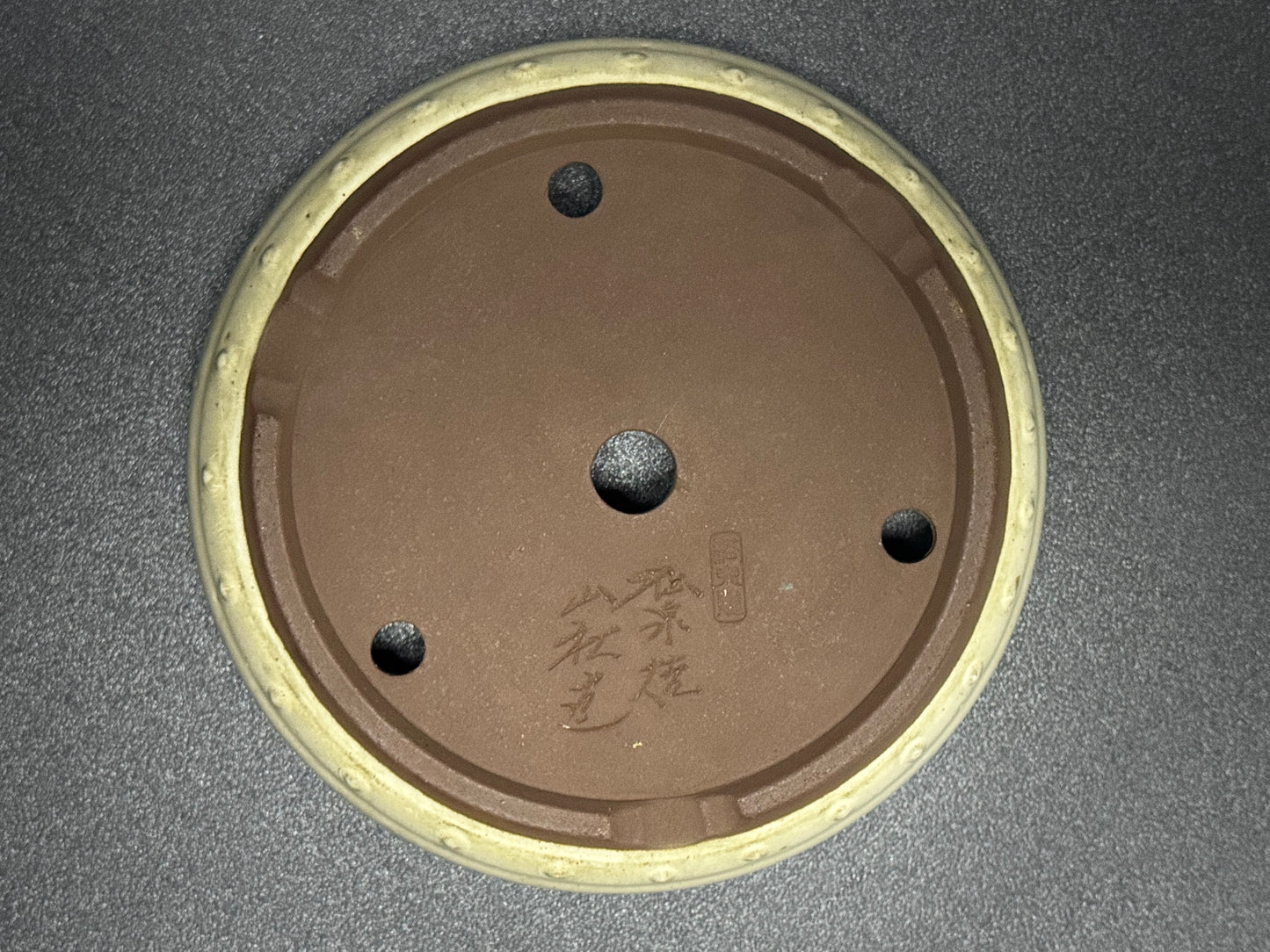 YAMAAKI 3rd Generation (Kataoka Toshio) "爪描き"- 常滑-26.0cm 白釉丸鉢 White-Glazed Round