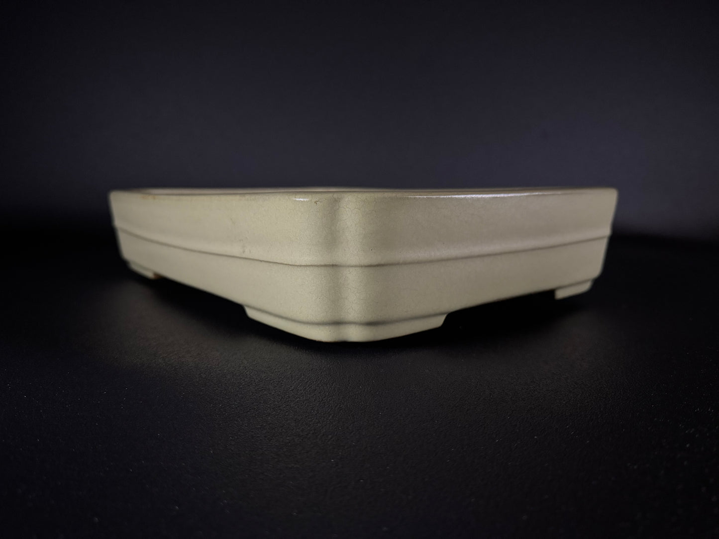 YAMAFUSA 4th Gen (YAMAFUSA KOIE 山房鯉江 (aka SAMBO)) -常滑-38.4cm | Rectangular | Cream Glazed