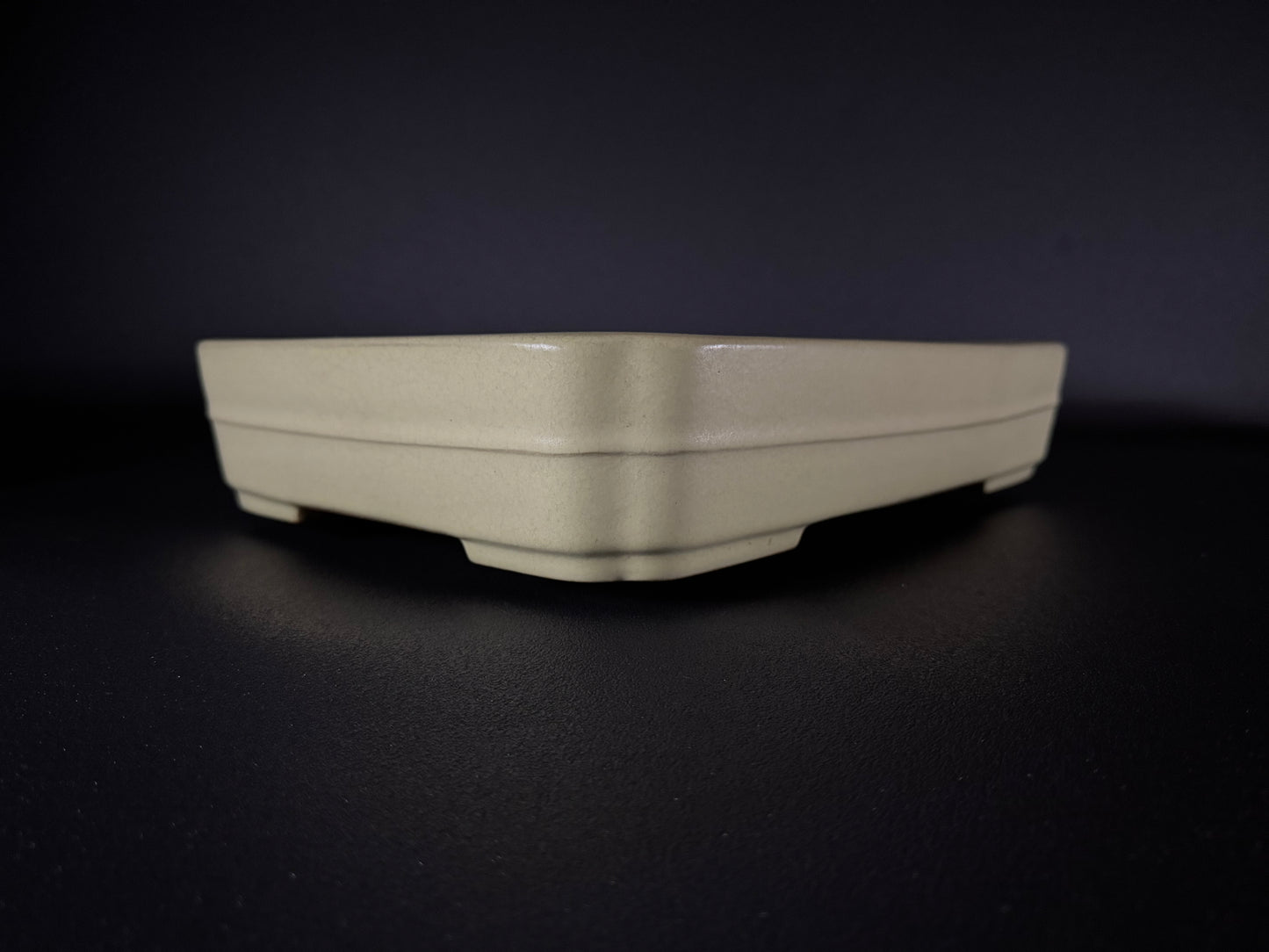 YAMAFUSA 4th Gen (YAMAFUSA KOIE 山房鯉江 (aka SAMBO)) -常滑-38.4cm | Rectangular | Cream Glazed