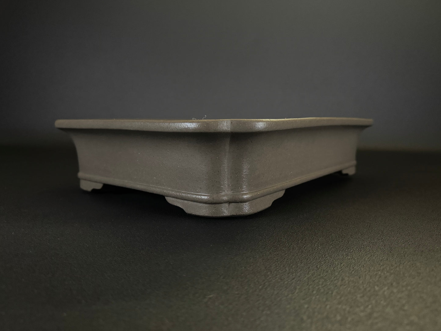 KEIZAN Hisada 久山 桂山 - 常滑 –37.7cm Rectangular unglazed Flared-corners