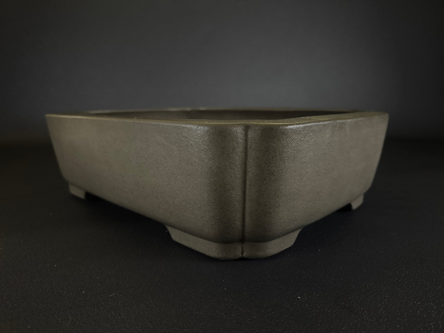 KEIZAN Hisada 久山 桂山 - 常滑 –35.9cm Rectangular unglazed Flared-corners
