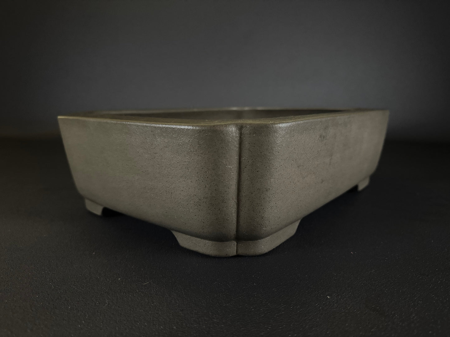 KEIZAN Hisada 久山 桂山 - 常滑 –35.9cm Rectangular unglazed Flared-corners