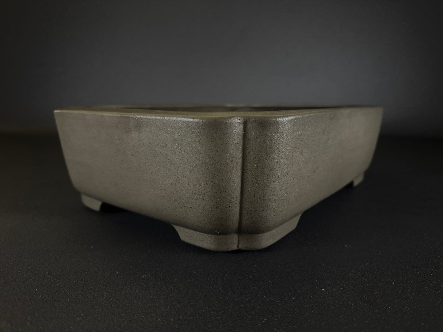 KEIZAN Hisada 久山 桂山 - 常滑 –35.9cm Rectangular unglazed Flared-corners