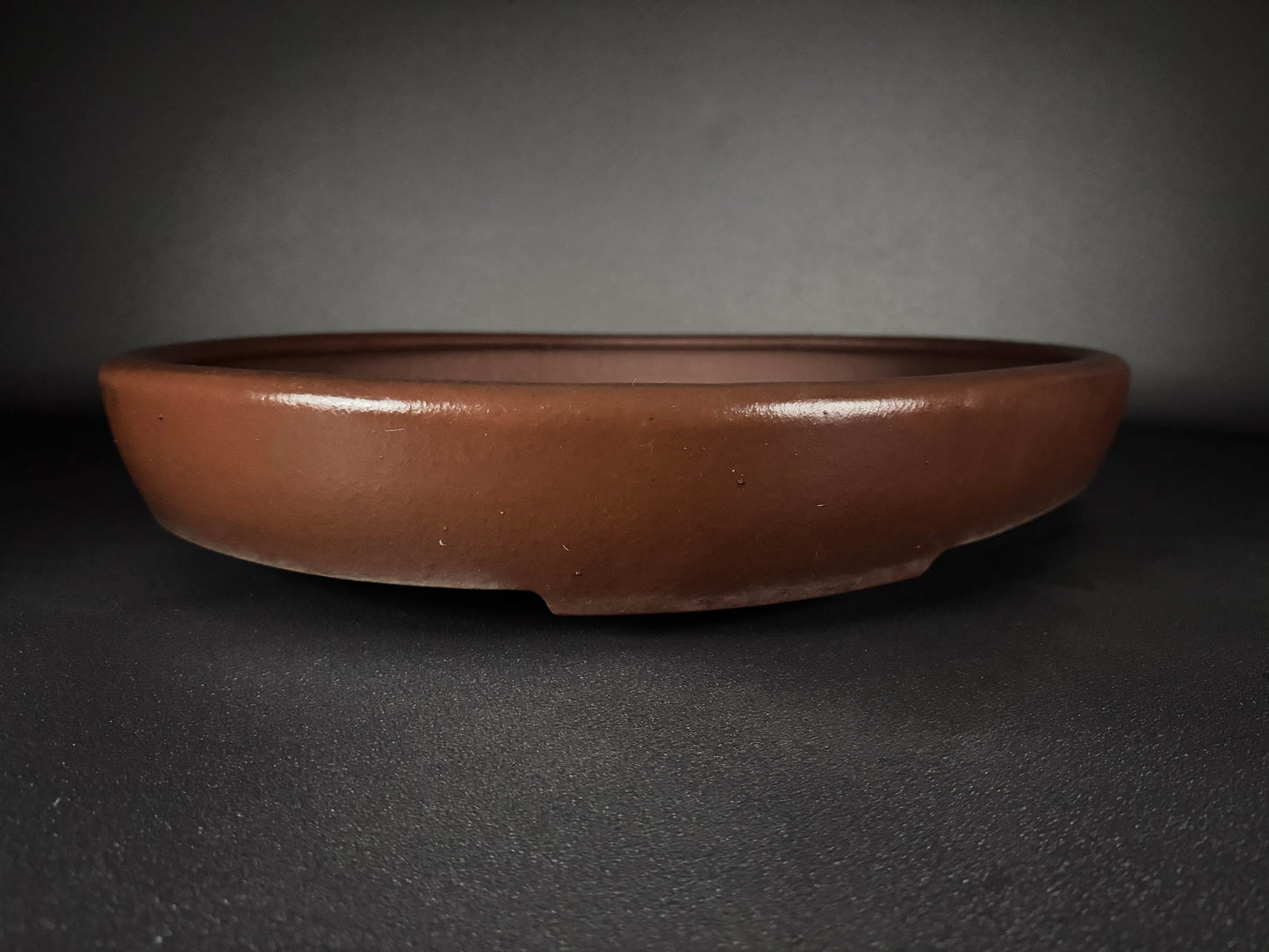YAMAAKI 3rd Generation (Kataoka Toshio) "爪描き"- 常滑-60.9cm Oval Unglazed