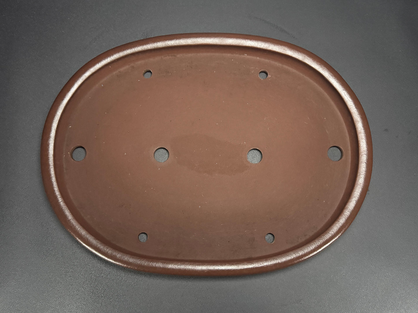 YAMAAKI 3rd Generation (Kataoka Toshio) "爪描き"- 常滑-60.9cm Oval Unglazed