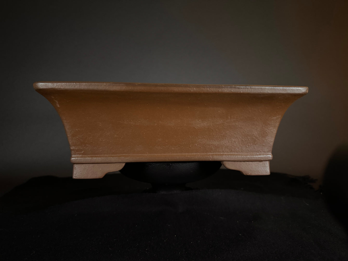 AKIRA Shouzan,1st Generation, (Akira Watanabe) 常滑 31.0cm square, unglazed. Not for Sale
