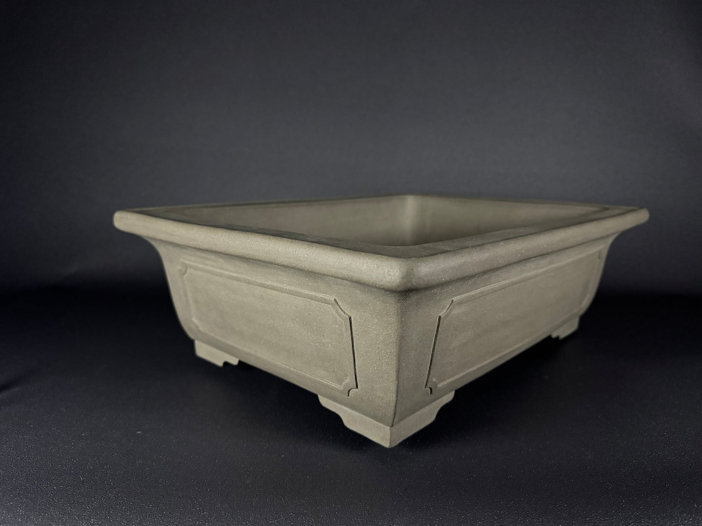 SENZAN, Tokoname, 47.5 Rectangle; Unglazed; Raitogure / Light Grey Clay
