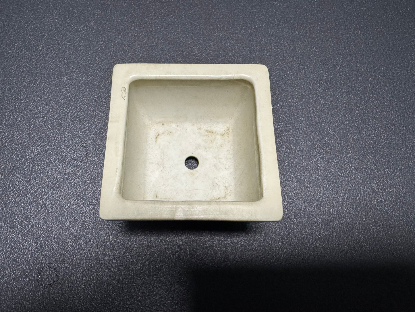 1st Generation ISHIDA SHOSEKI 石田 祥石,  White Porcelain 8cm