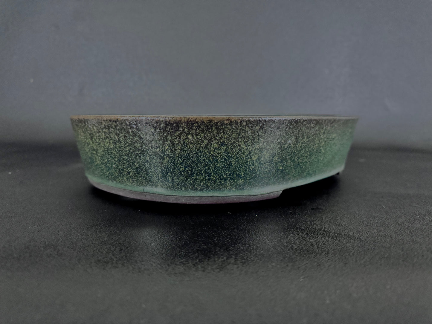 YAMAAKI 山秋 – 3rd Generation (Kataoka Toshio) "爪描き"- 常滑- 36.0cm Oval Dark Jade / Emerald Green Glazed  (楕円鉢・深翡翠緑釉）On Hold!