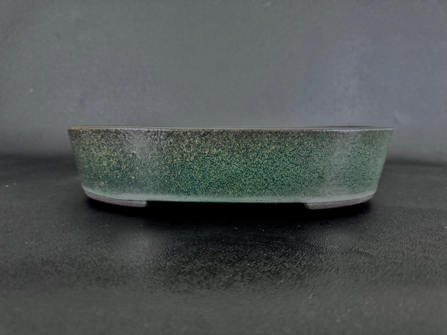 YAMAAKI 山秋 – 3rd Generation (Kataoka Toshio) "爪描き"- 常滑- 36.0cm Oval Dark Jade / Emerald Green Glazed  (楕円鉢・深翡翠緑釉）On Hold!