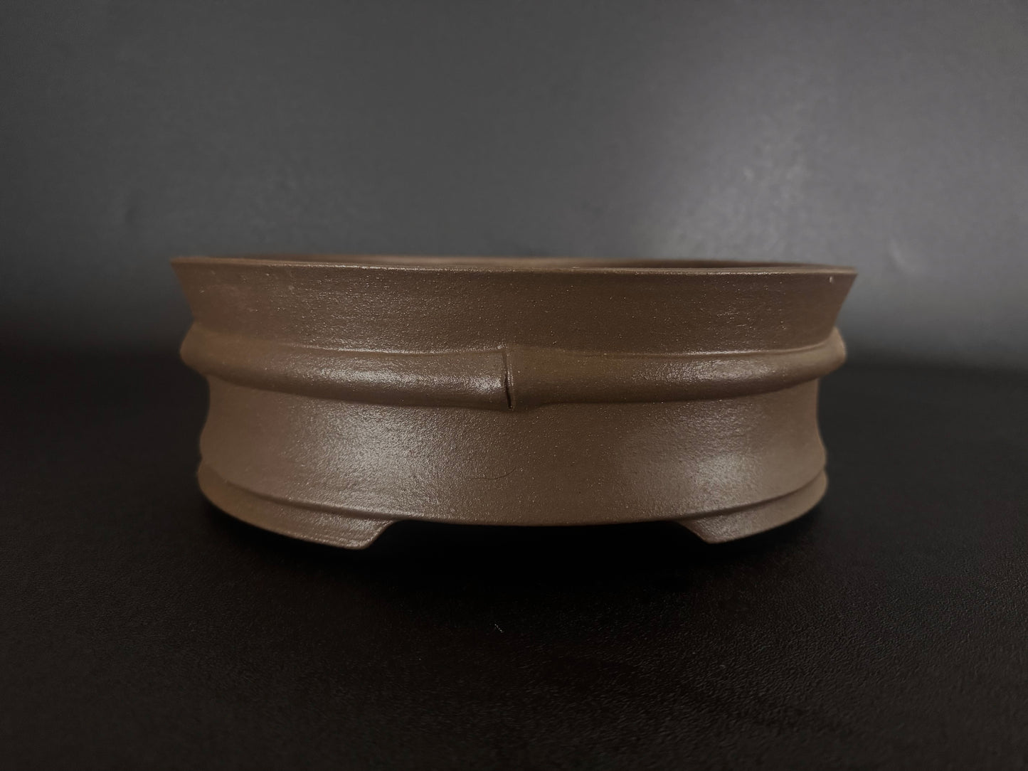 Ryuji 龍司 — Tokoname, Aichi（常滑市）— 37.6cm Oval Unglazed Bamboo-Band Bonsai Pot（楕円鉢・無釉・竹節帯）
