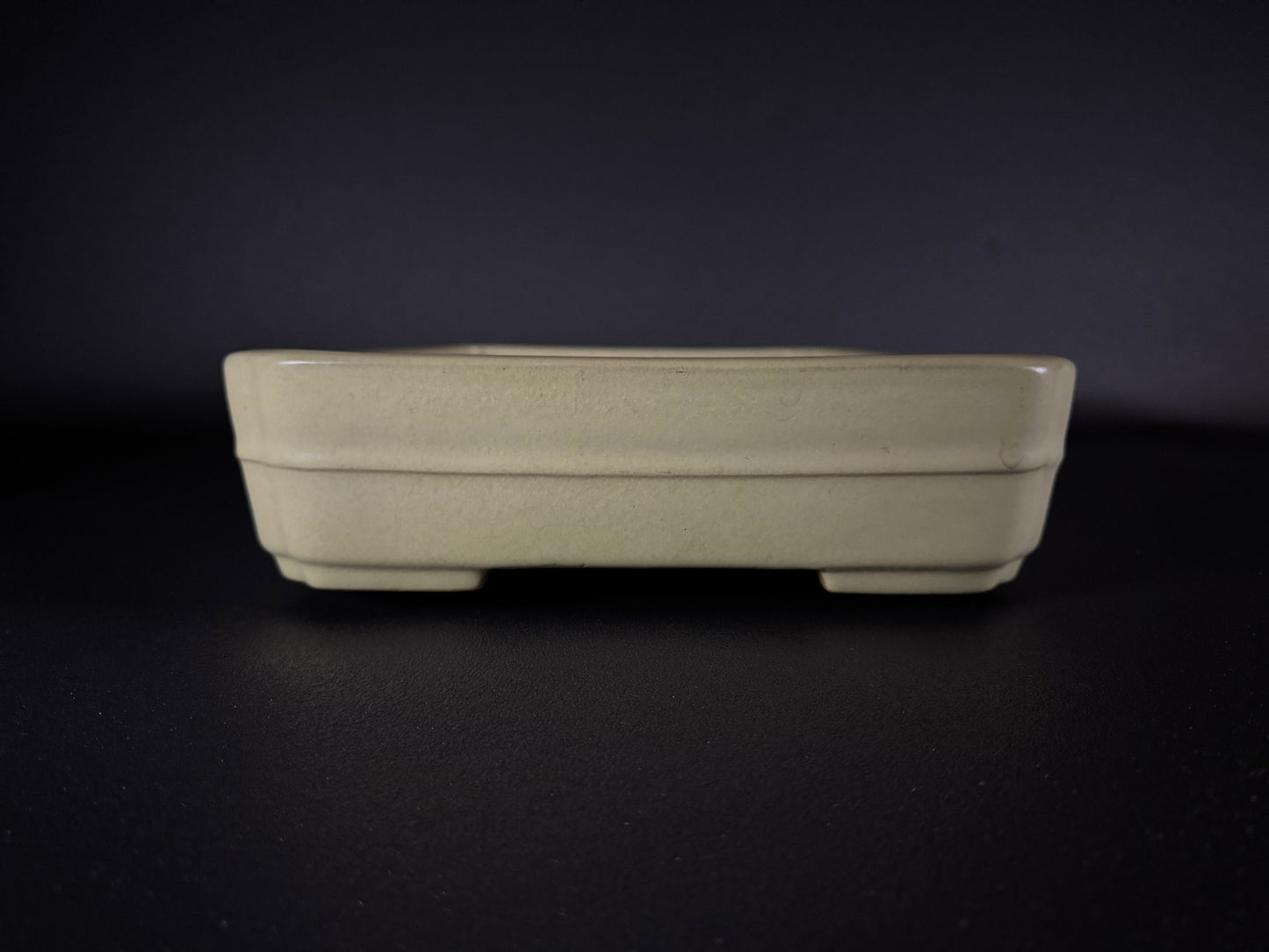 YAMAFUSA 4th Gen (YAMAFUSA KOIE 山房鯉江 (aka SAMBO)) -常滑-38.4cm | Rectangular | Cream Glazed