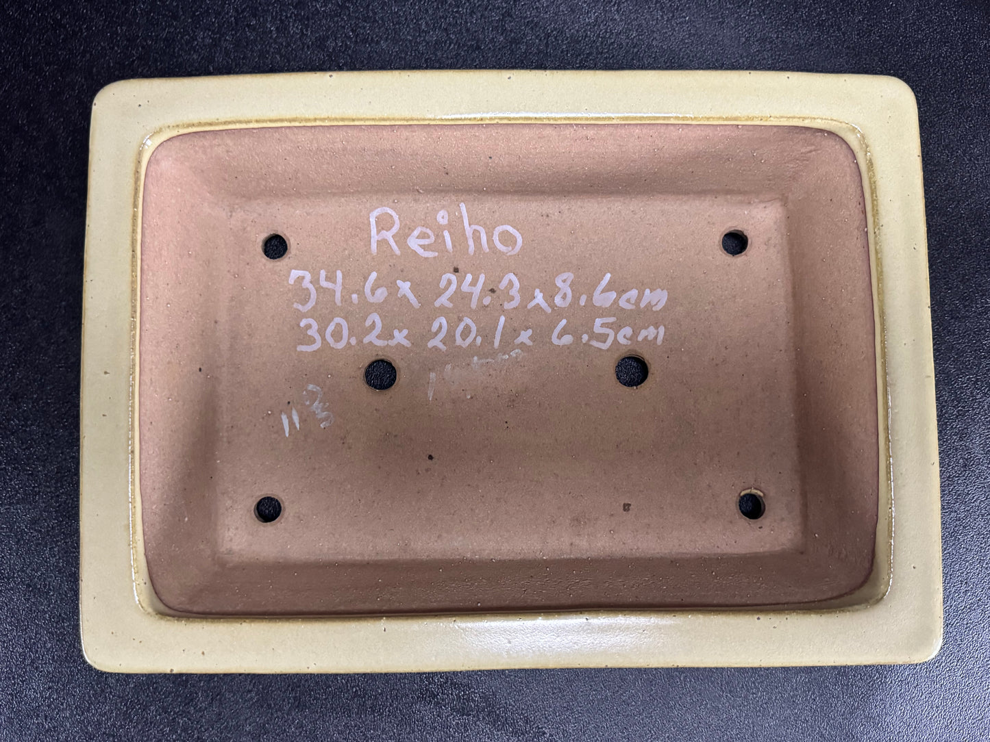 REIHO Seizan 麗峰 青山 — Tokoname, Aichi（常滑市）— 34.6cm Rectangular Light Cream Glazed Bonsai Pot（長方鉢・淡クリーム釉）