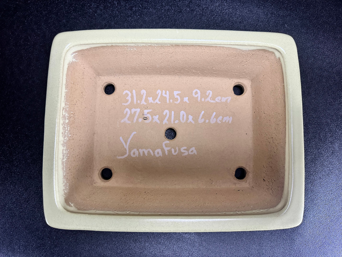 Yamafusa Koie 山房鯉江 — 4th Generation / Sambo 四代目 山房 — Tokoname, Aichi（常滑市）— 31.2cm Rectangular Light Cream Glazed Bonsai Pot（長方鉢・淡クリーム釉）