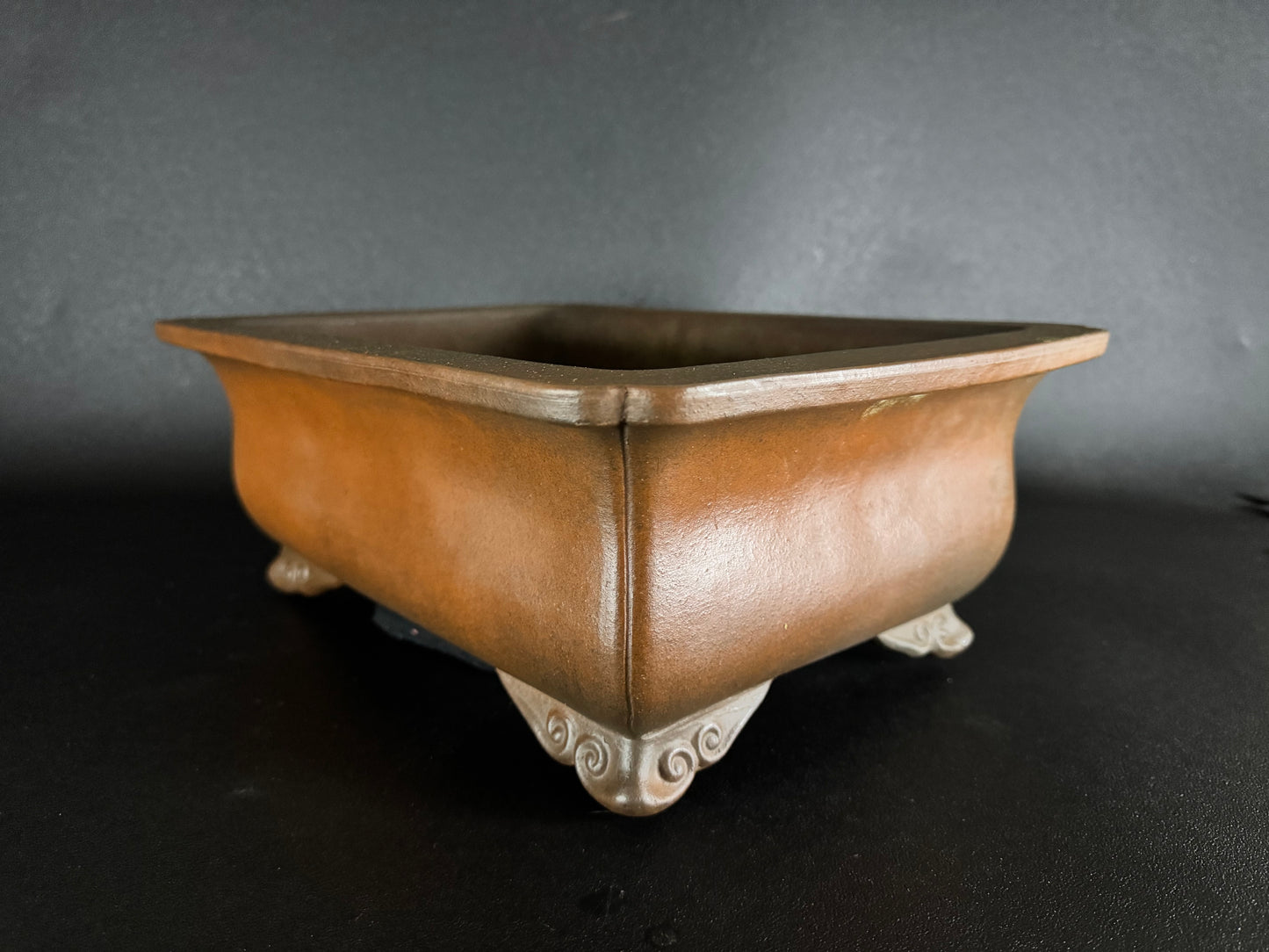 IZUMI-ya Matsushita Masuo 泉屋 松下益夫 (aka SENGO/Zenigo 泉古) - 常滑 - 40.7cm Rectangular Unglazed Bonsai Pot 長方鉢 無釉