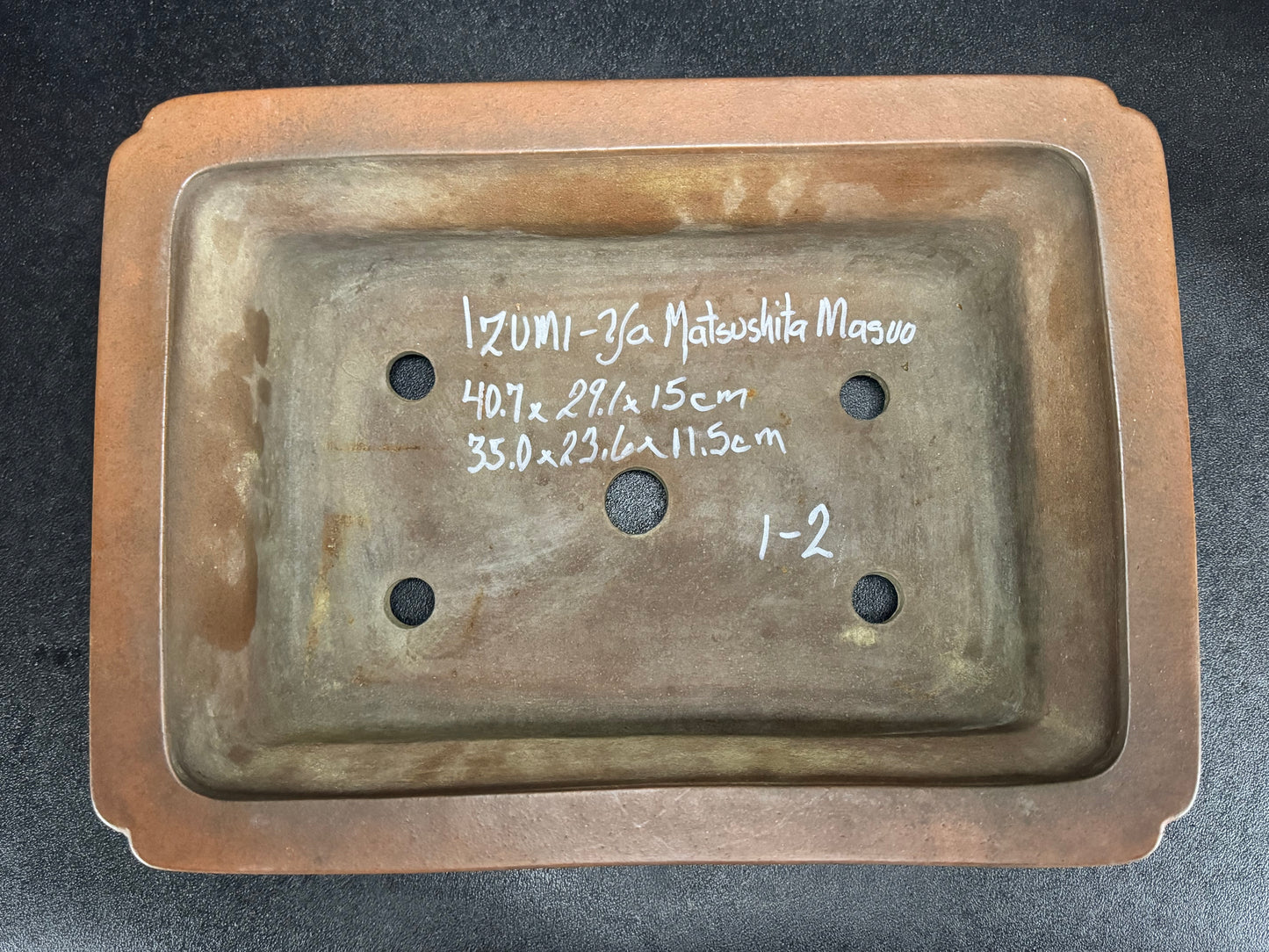 IZUMI-ya Matsushita Masuo 泉屋 松下益夫 (aka SENGO/Zenigo 泉古) - 常滑 - 40.7cm Rectangular Unglazed Bonsai Pot 長方鉢 無釉