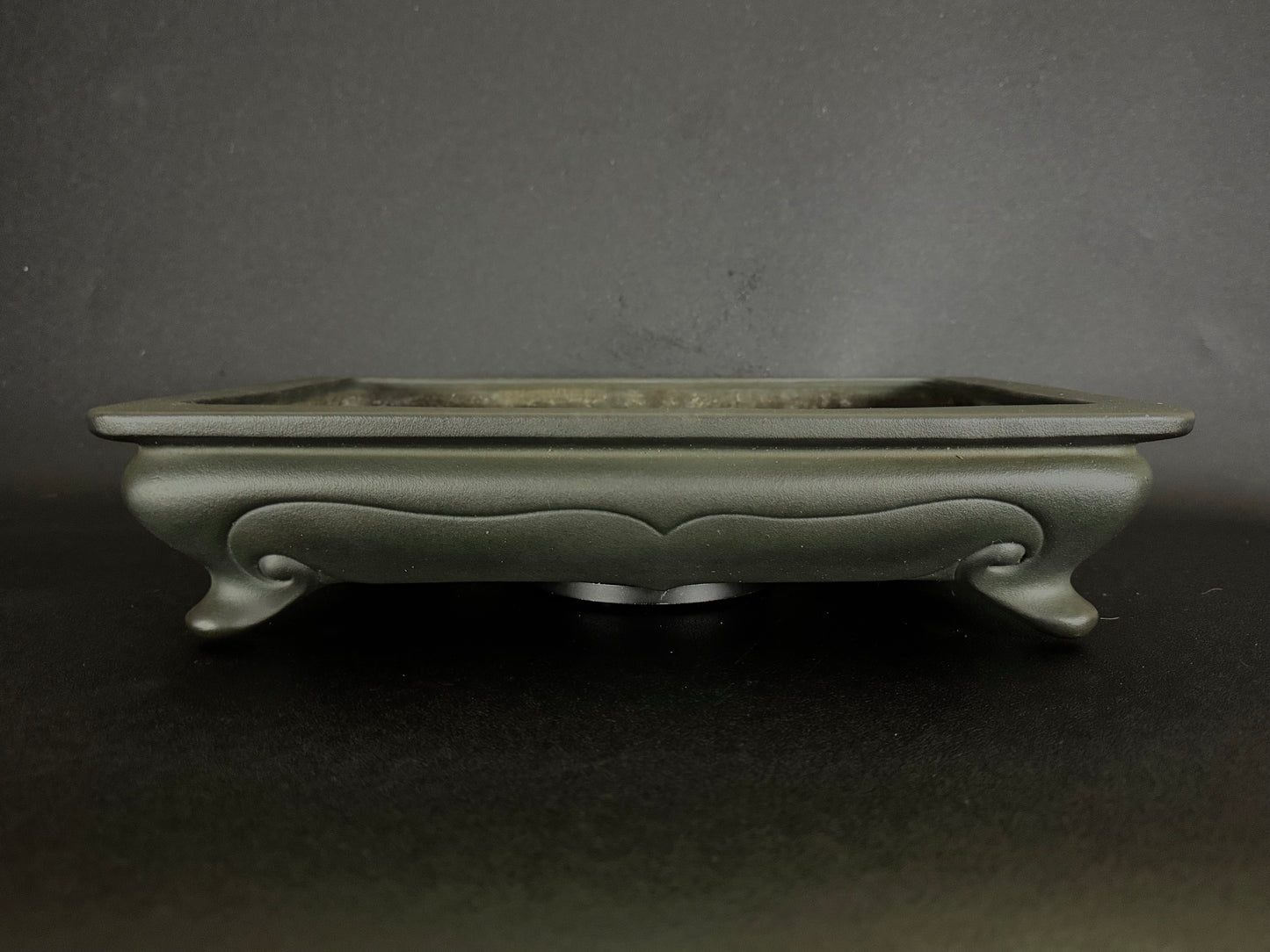 Yamaaki 山秋 — 2nd Generation Kataoka Sadamitsu / Koshousen 山秋二代 片岡貞光・小松泉 — Tokoname, Aichi（常滑市）— 39.9cm Rectangular Bag-Form Unglazed Bonsai Pot（長方袋式鉢・無釉）