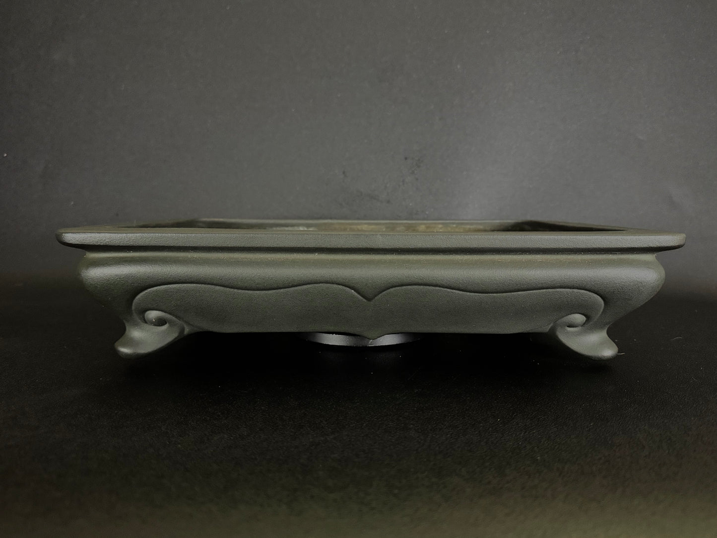 Yamaaki 山秋 — 2nd Generation Kataoka Sadamitsu / Koshousen 山秋二代 片岡貞光・小松泉 — Tokoname, Aichi（常滑市）— 39.9cm Rectangular Bag-Form Unglazed Bonsai Pot（長方袋式鉢・無釉）