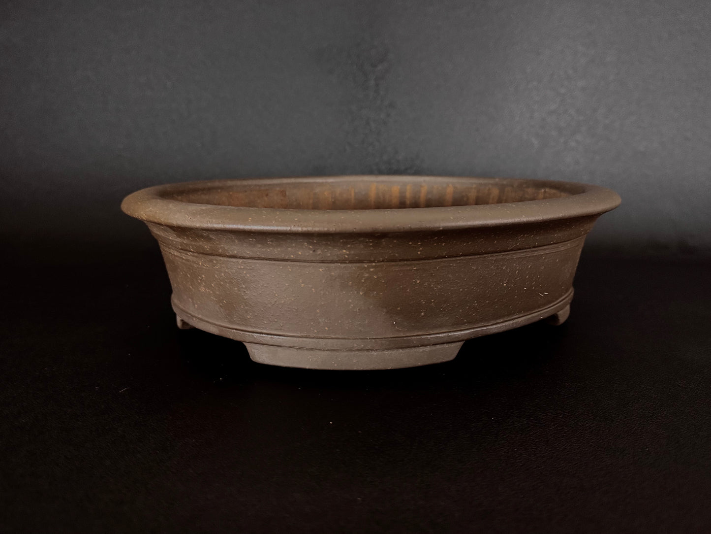 TOUHOU (陶峰) Hand signed 爪描き - 常滑 - 34.4cm Oval Unglazed 楕円形 無釉