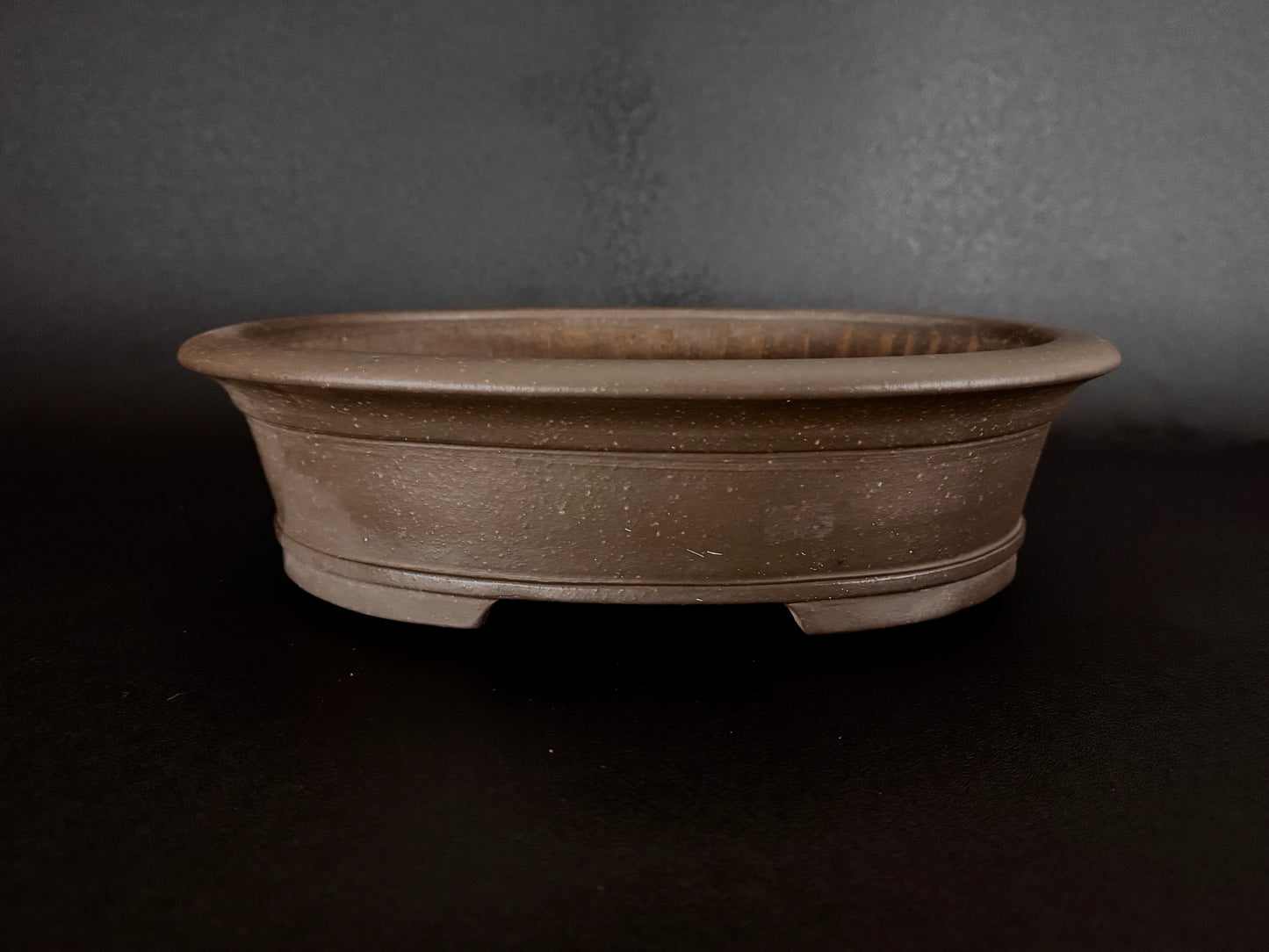 TOUHOU (陶峰) Hand signed 爪描き - 常滑 - 34.4cm Oval Unglazed 楕円形 無釉