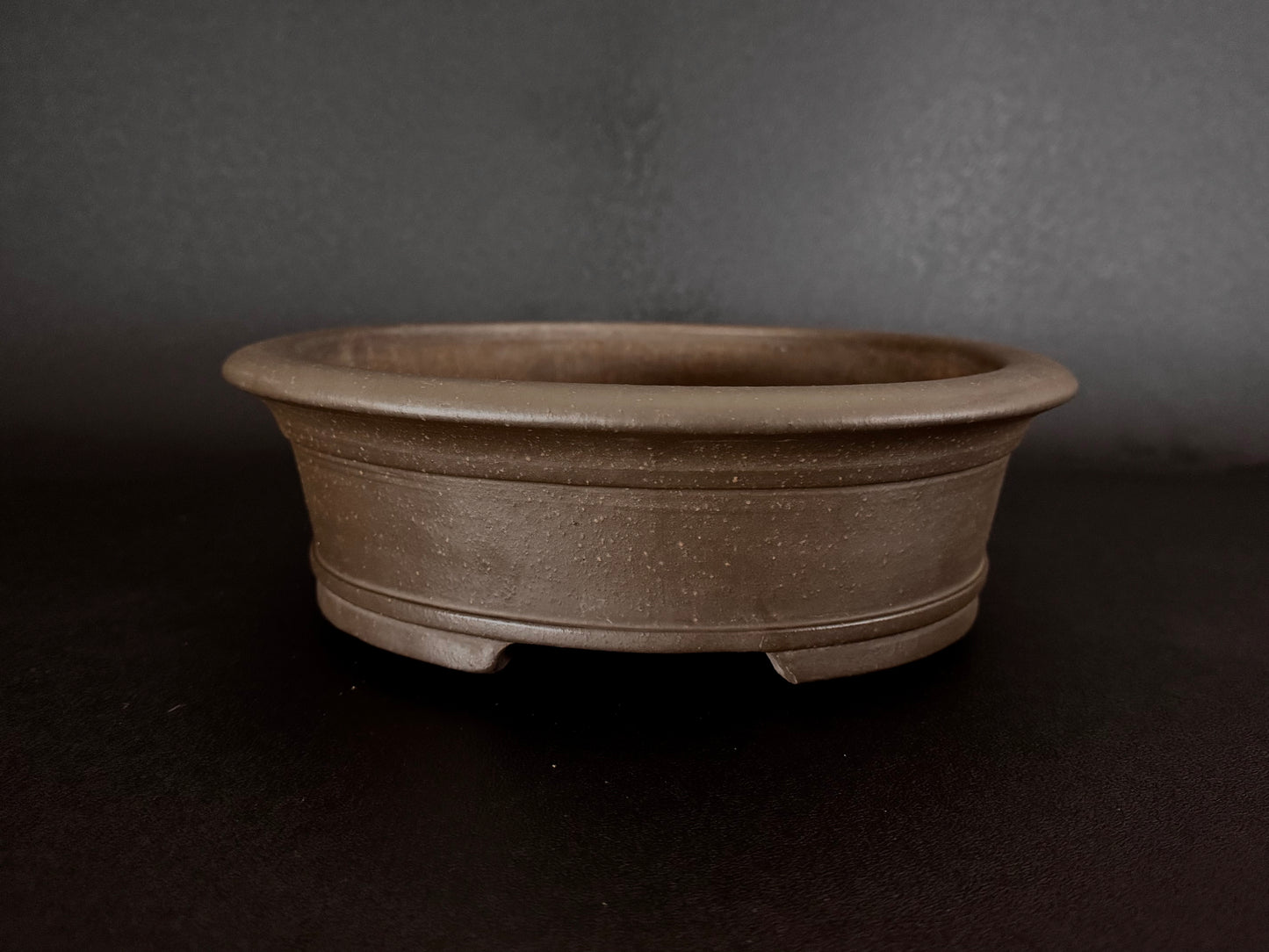 TOUHOU (陶峰) Hand signed 爪描き - 常滑 - 34.4cm Oval Unglazed 楕円形 無釉
