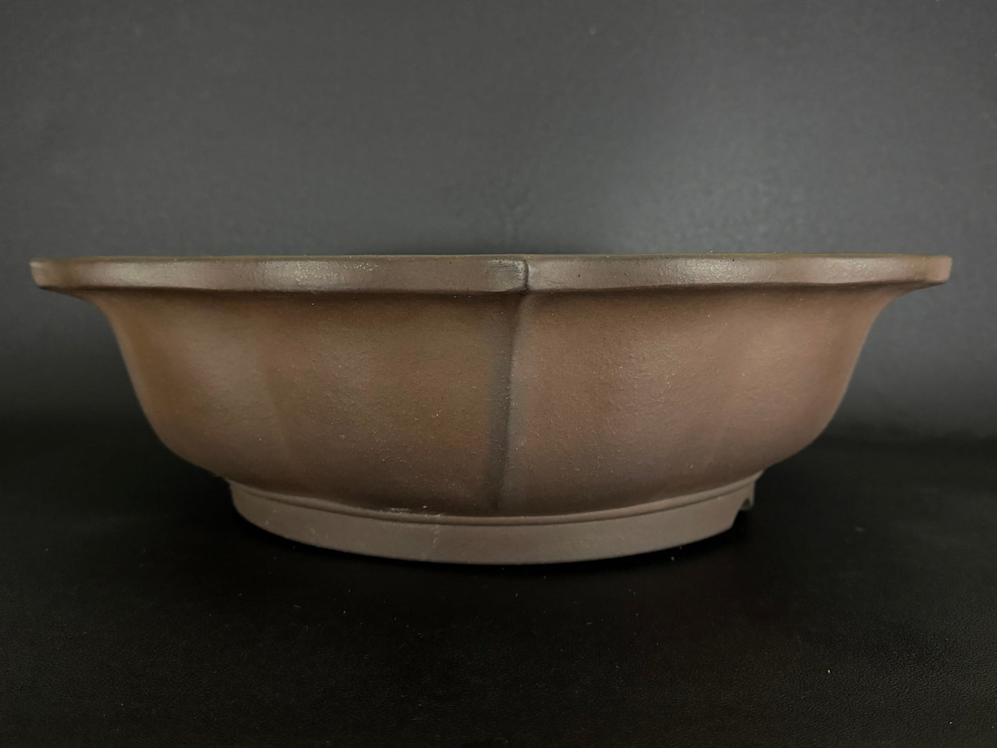 YAMAAKI (山秋窯) 3rd Generation Kataoka Toshio (片岡俊夫 作) - 小松泉 - 常滑 - 53cm Round Lotus (蓮華鉢) Unglazed 無釉
