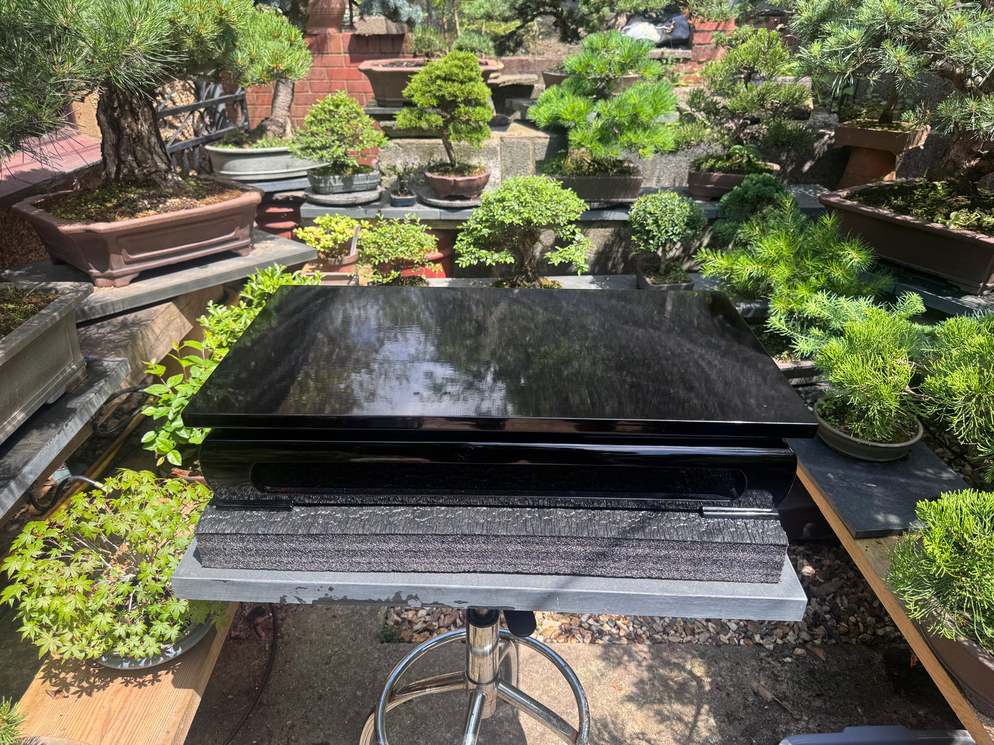 Japanese Bonsai Display Stand 花台 / 飾台 – Black Piano Lacquer Finish 黒塗り艶仕上げ