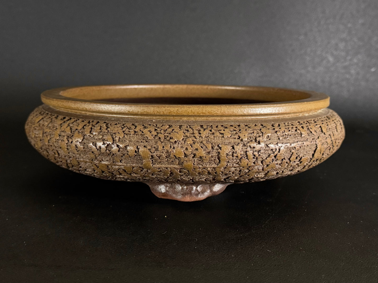 Rizan 利山 Hand Signed 爪描き – 常滑市 (Tokoname) – 31.5cm Round Unglazed Bonsai Pot 丸鉢 無釉