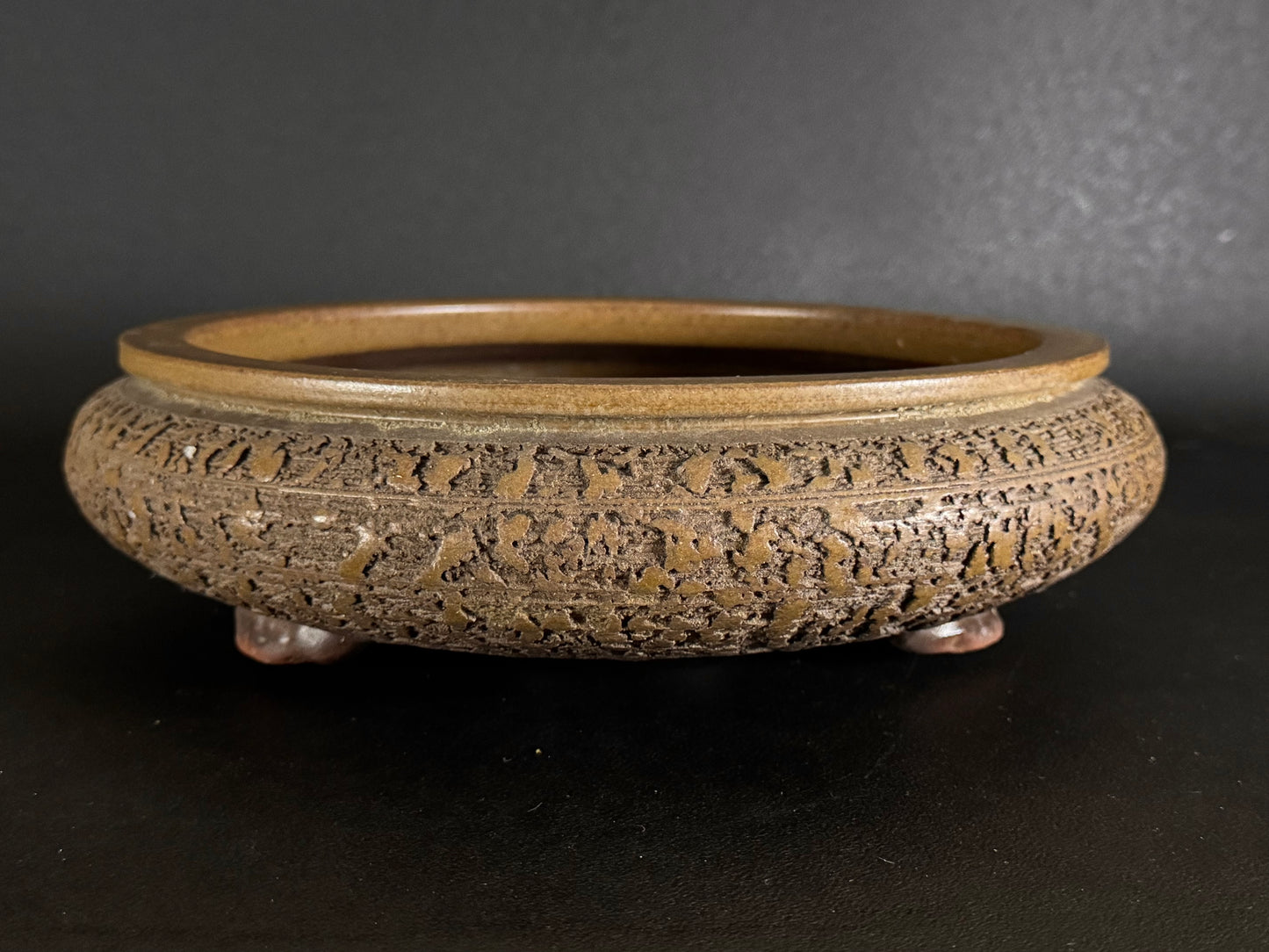 Rizan 利山 Hand Signed 爪描き – 常滑市 (Tokoname) – 31.5cm Round Unglazed Bonsai Pot 丸鉢 無釉