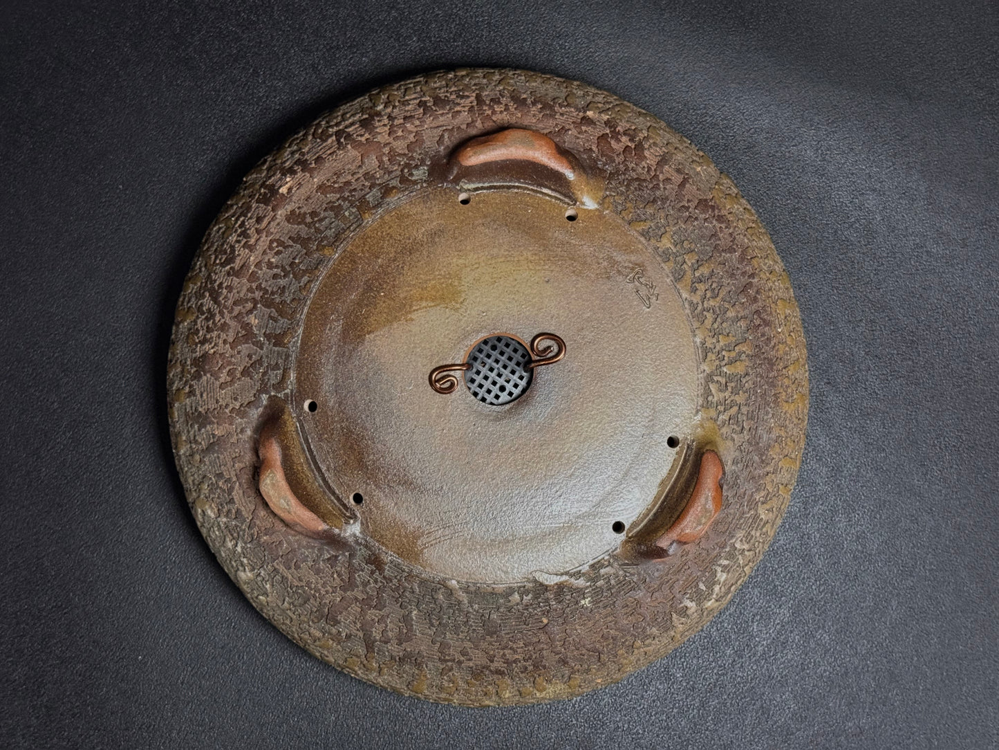 Rizan 利山 Hand Signed 爪描き – 常滑市 (Tokoname) – 31.5cm Round Unglazed Bonsai Pot 丸鉢 無釉
