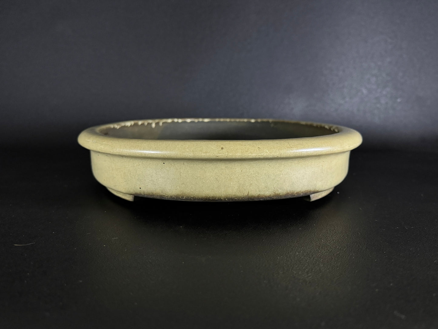 AIBA KOYO – Mr. AIBA Kouichirou（相場 恒一郎）– 常滑市 Tokoname – 46.3cm Oval Cream Glazed (Cream Glaze 乳白釉・楕円鉢)