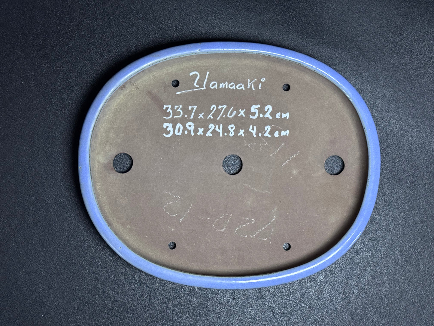YAMAAKI (山秋窯) 3rd Generation Kataoka Toshio (片岡俊夫 作) - 小松泉 - 常滑 - 33.7cm Oval Light Blue Glazed 楕円 淡青釉