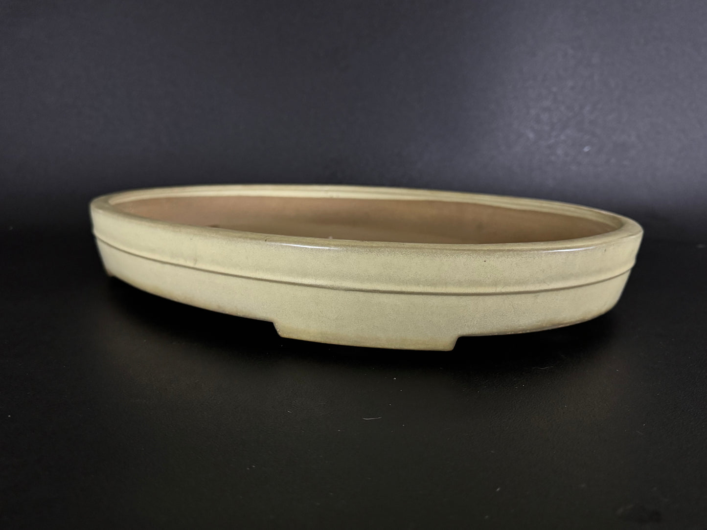 YAMAFUSA 4th Generation KOIE 山房四代 鯉江 (aka SAMBO) – 常滑 – 46.8cm Oval Cream Glazed 楕円 クリーム釉