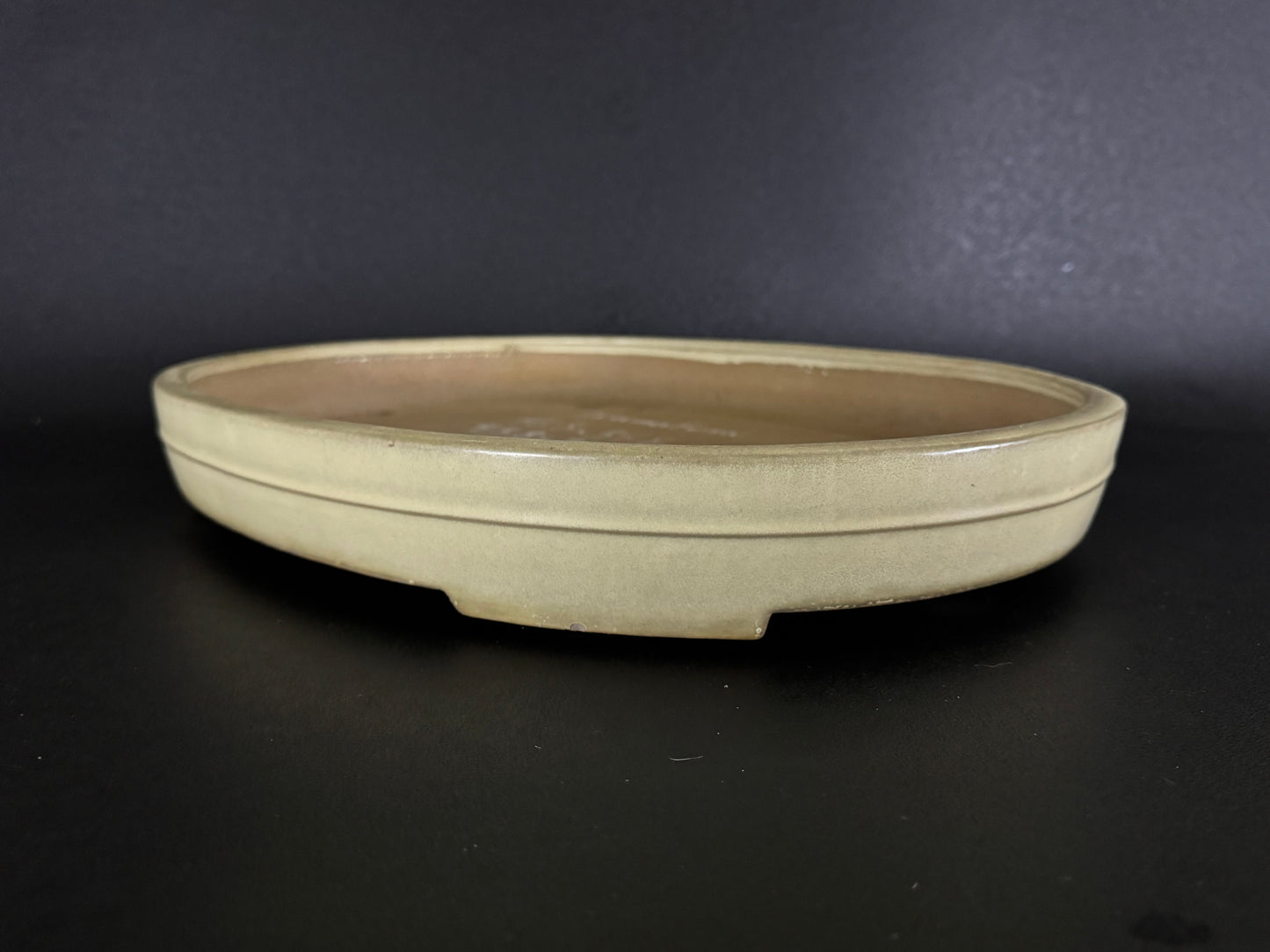 YAMAFUSA 4th Generation KOIE 山房四代 鯉江 (aka SAMBO) – 常滑 – 46.8cm Oval Cream Glazed 楕円 クリーム釉