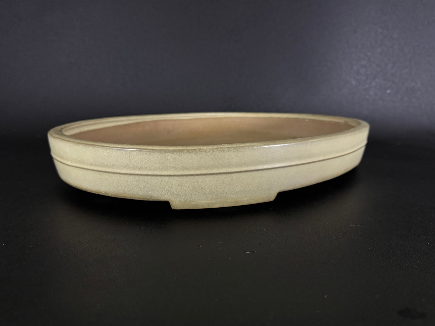 YAMAFUSA 4th Generation KOIE 山房四代 鯉江 (aka SAMBO) – 常滑 – 46.8cm Oval Cream Glazed 楕円 クリーム釉