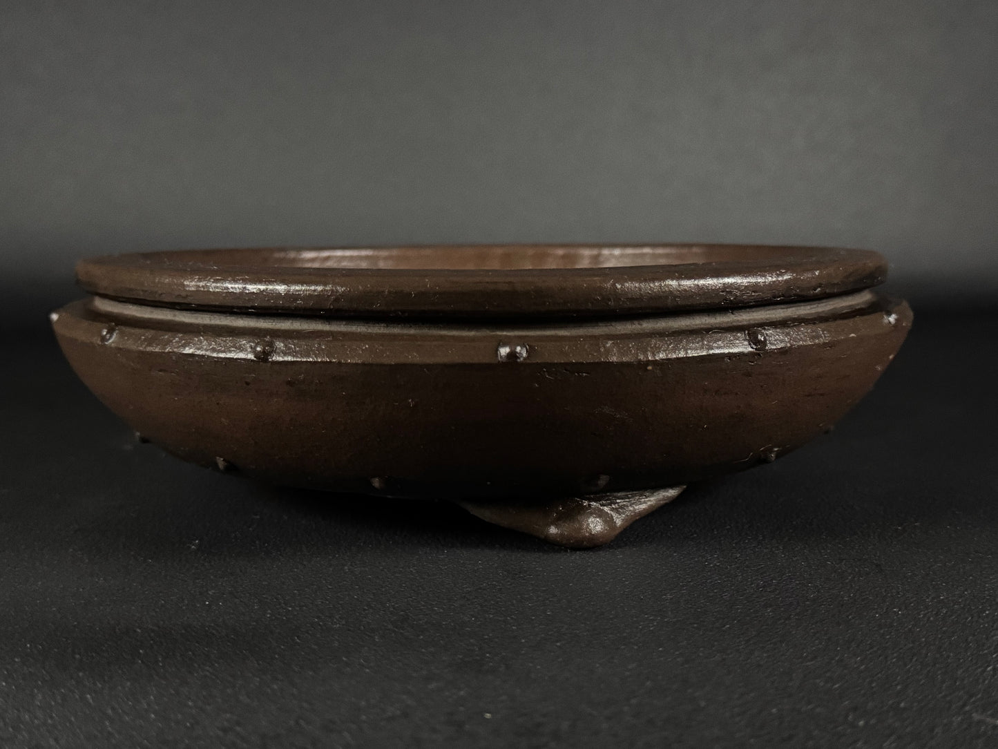 SHOZAN Watanabe, (渡辺松山) - 常滑 - 25.0cm Round Bag-Style Drum (袋形・太鼓形丸鉢) Unglazed (無釉) Retake photos they are too dark